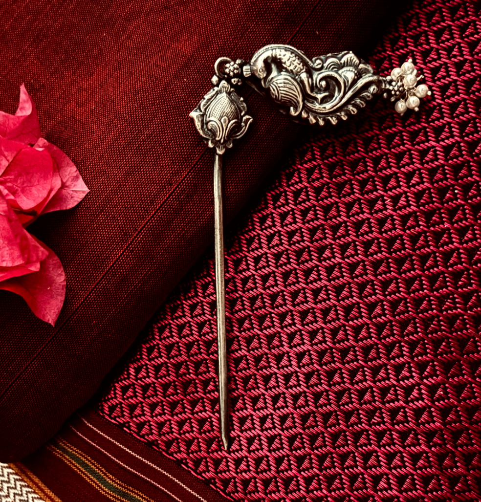मोर काटा । Mor Kata (Hair Accessory)