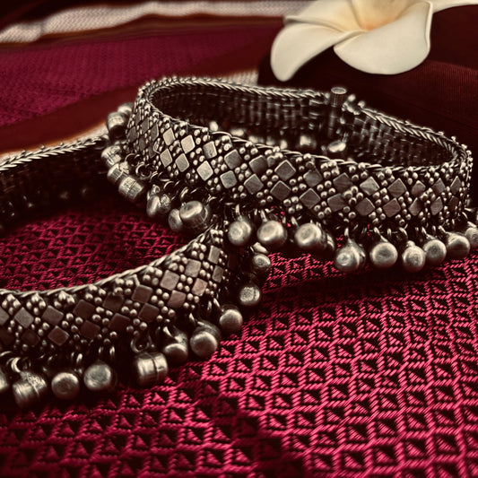 गजरी पैंजण । Gajri Painjan