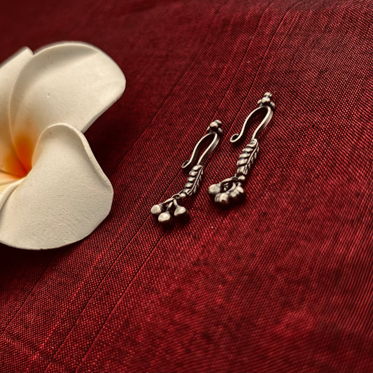 चापेची बुगडी । Chapechi Bugadi