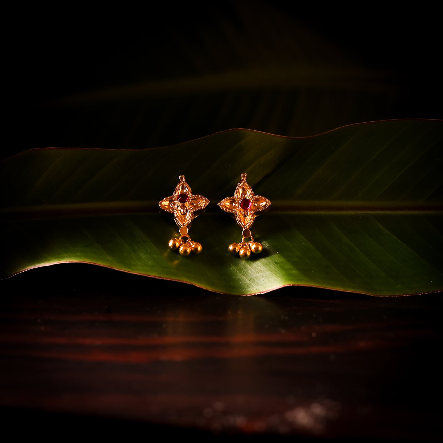 बेलपानटिक कानातले | Belpantik Earrings