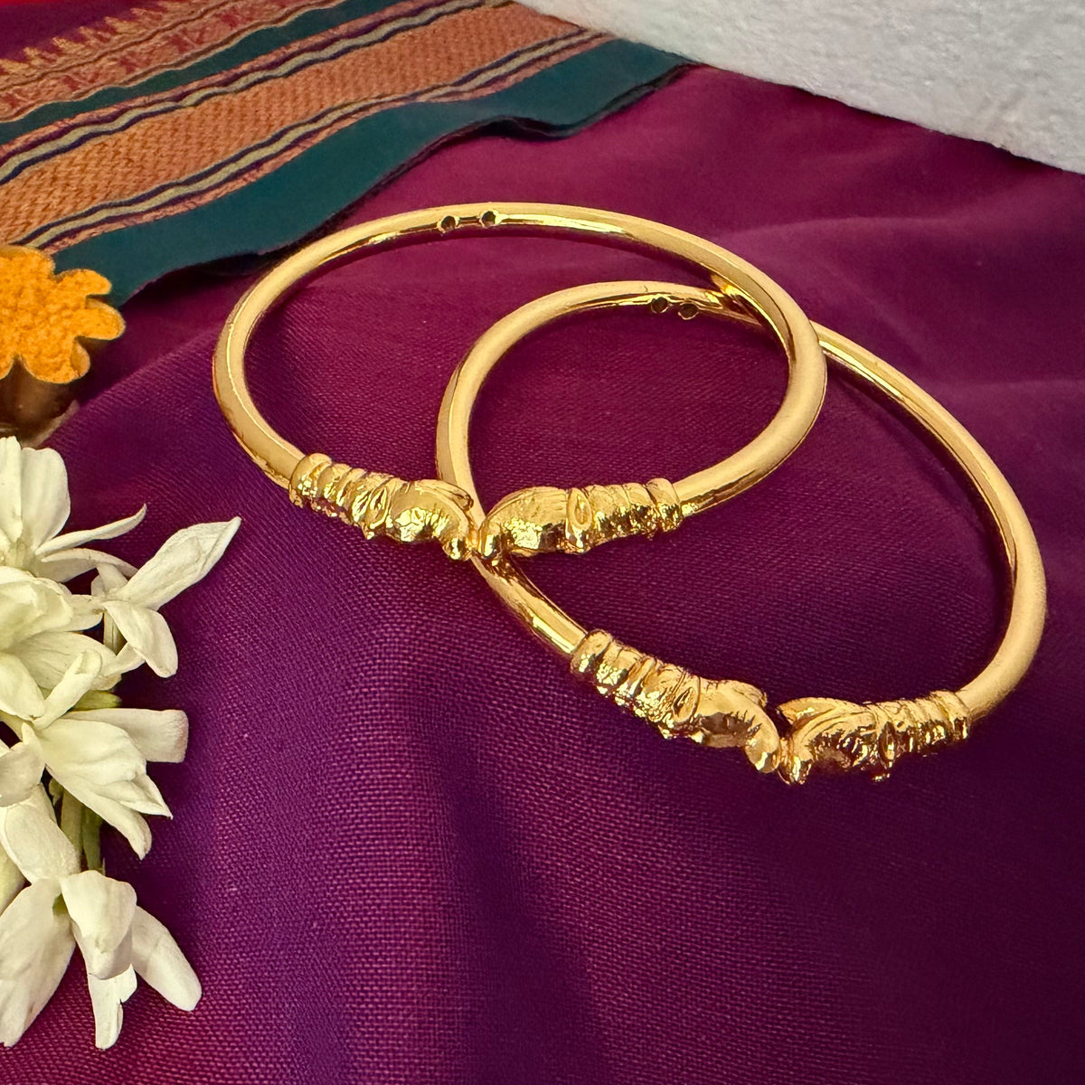 Hastidant | Tode Maharashtrian Bangles | Phullwanti | हस्तीदंत तोडे